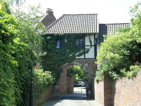Grevenbroich : Schlossstraße, Schlosstor, Eingang zum Alten Schloss